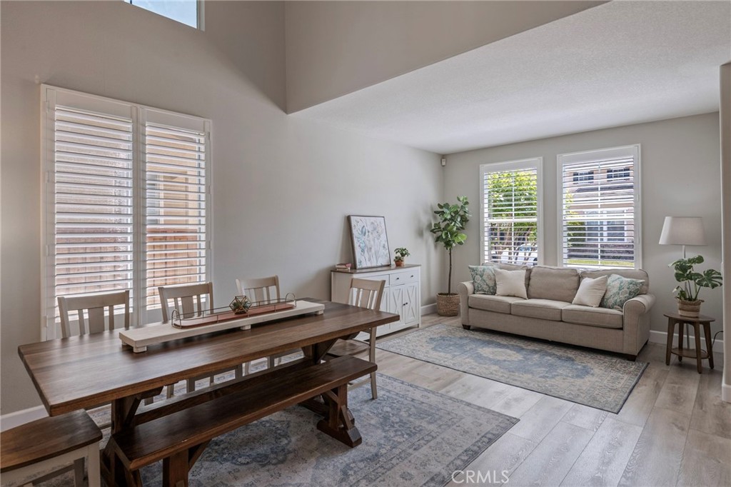 25 Radiance Lane