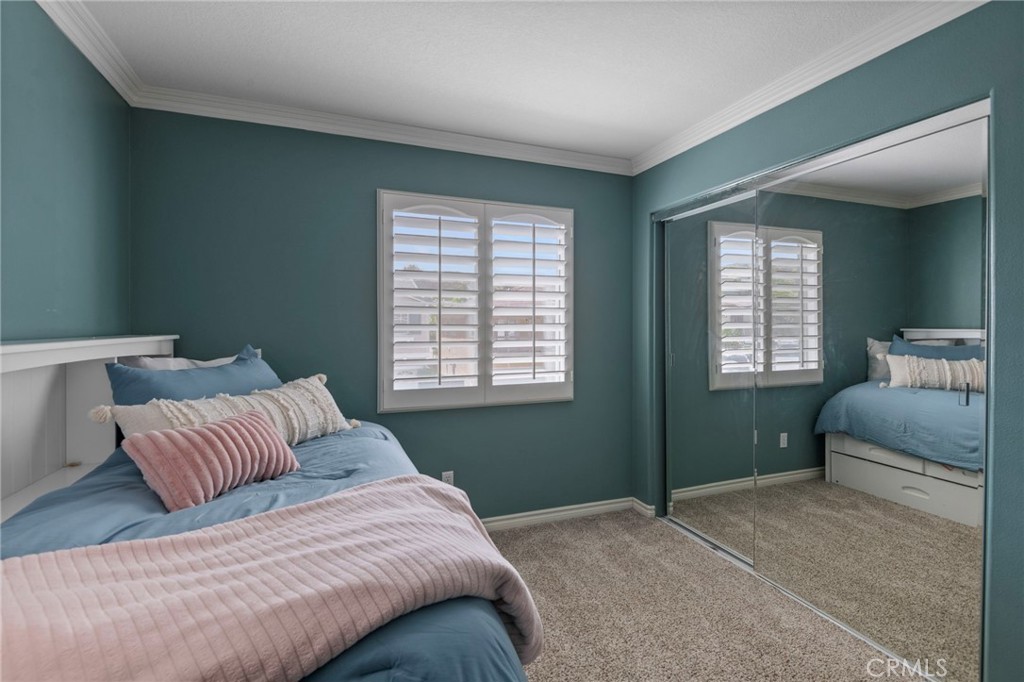 25 Radiance Lane