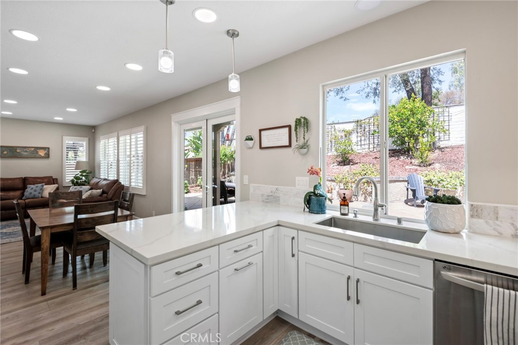 25 Radiance Lane