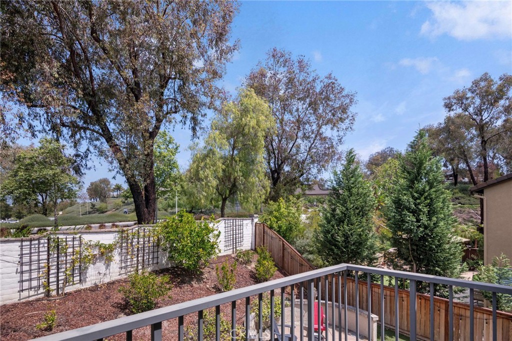 25 Radiance Lane