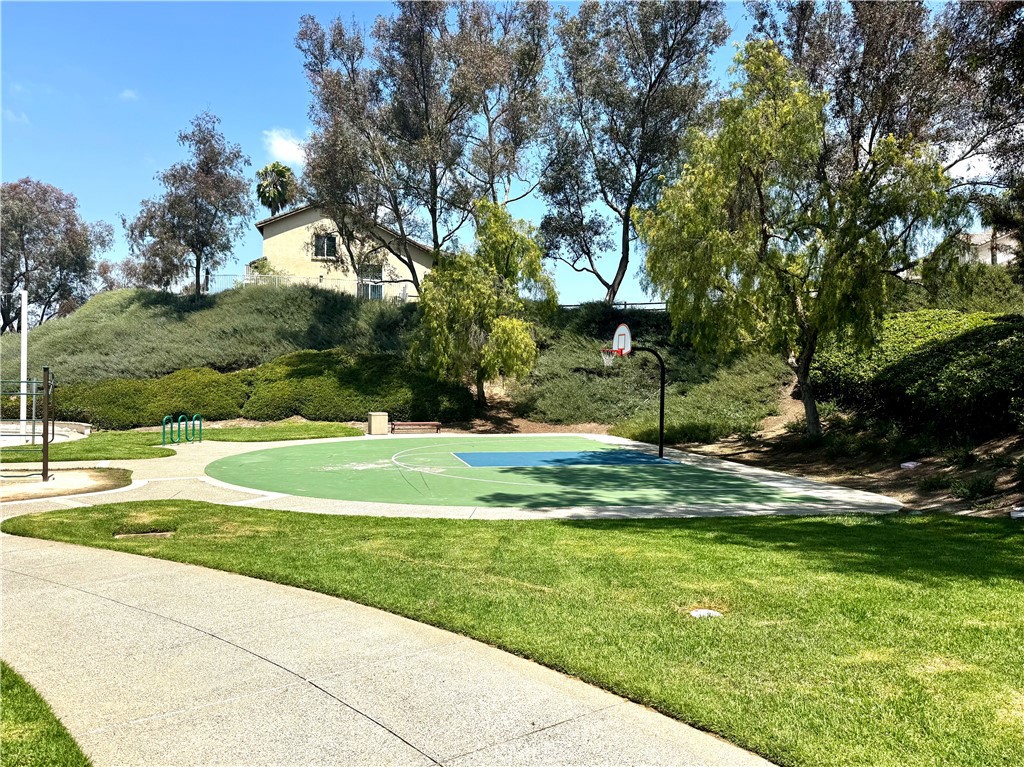 25 Radiance Lane