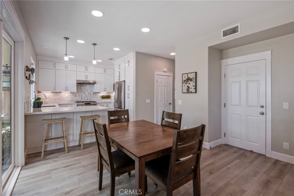 25 Radiance Lane