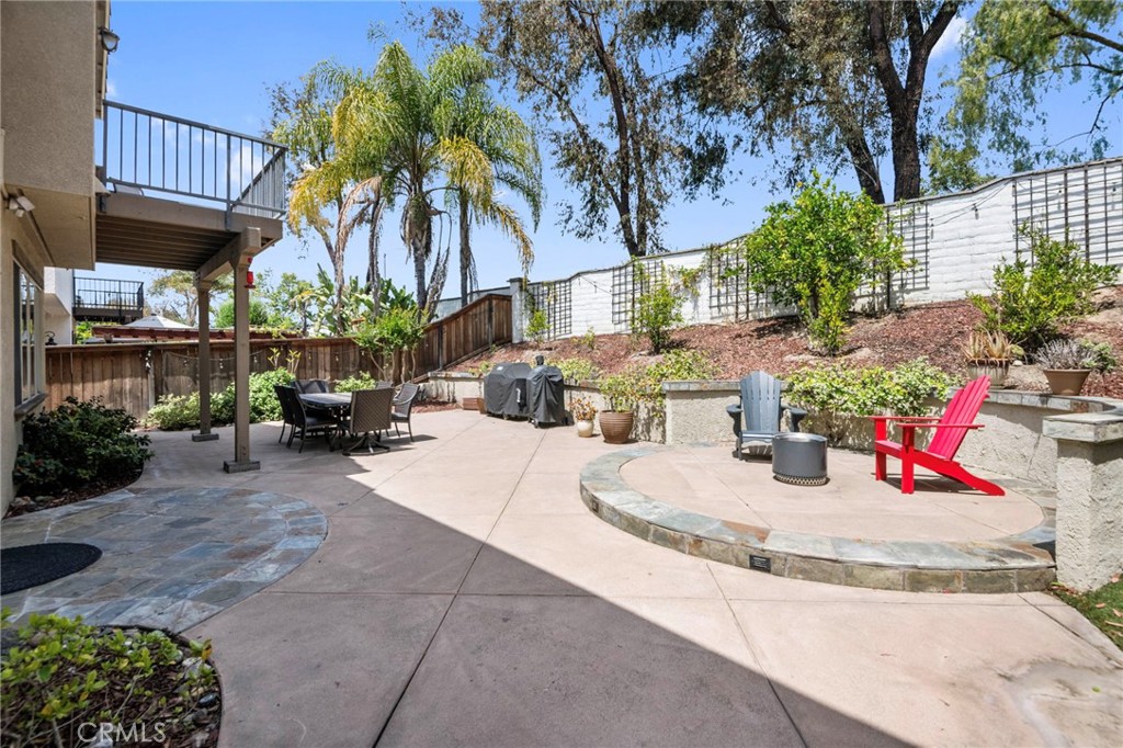 25 Radiance Lane