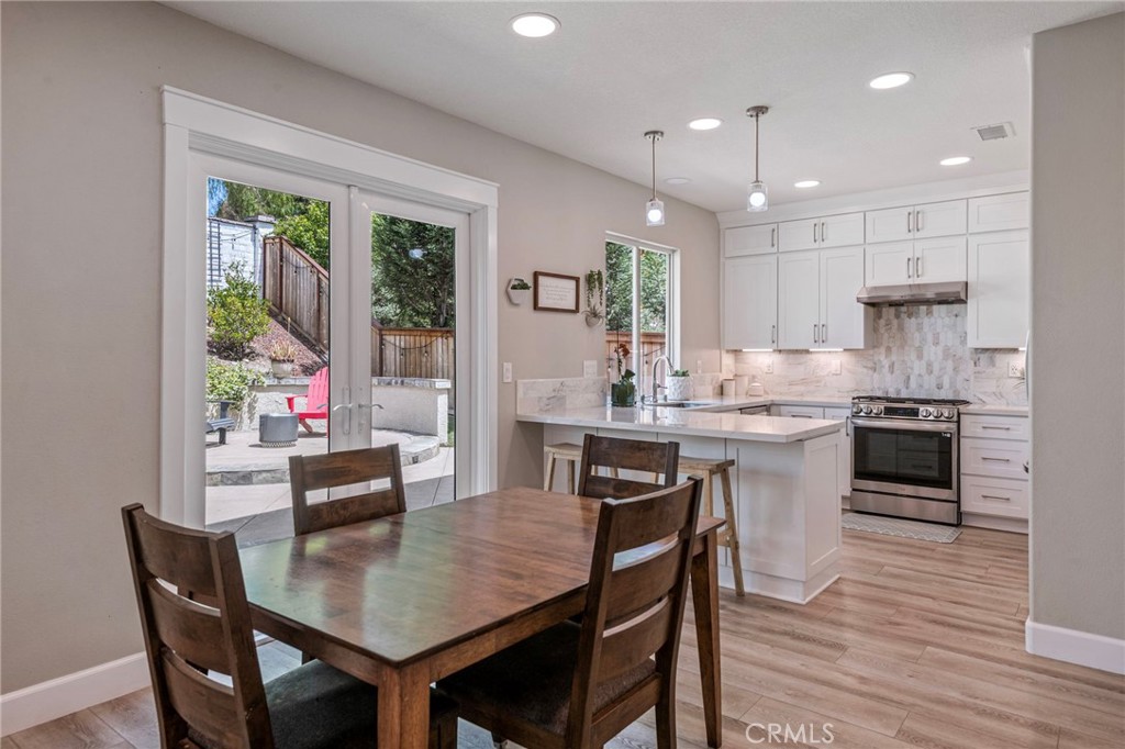 25 Radiance Lane