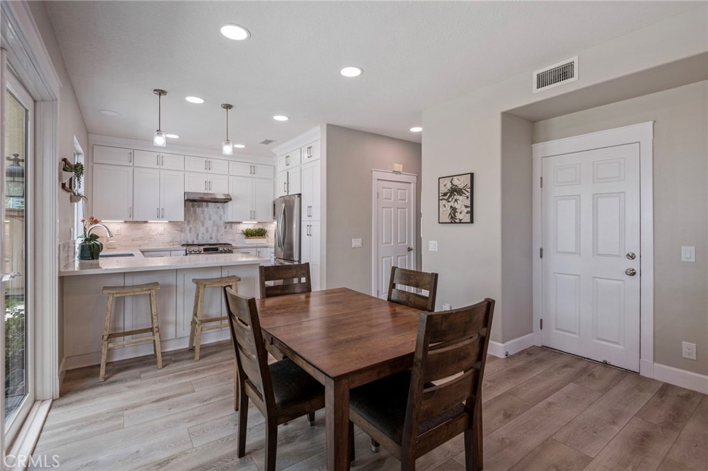 25 Radiance Lane