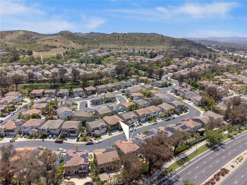 25 Radiance Lane