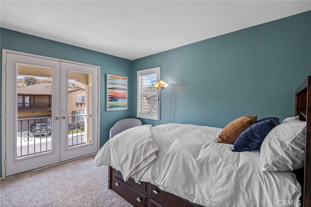 25 Radiance Lane