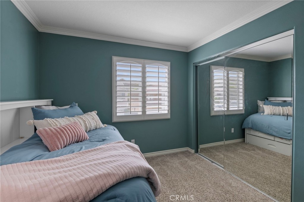25 Radiance Lane