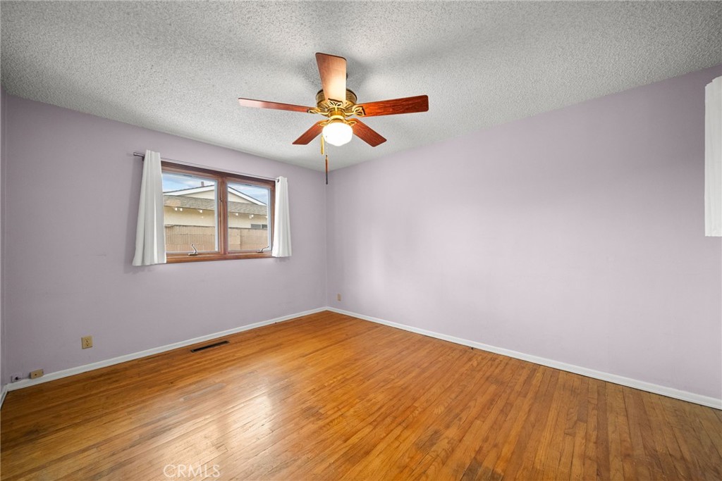 11642 Barclay