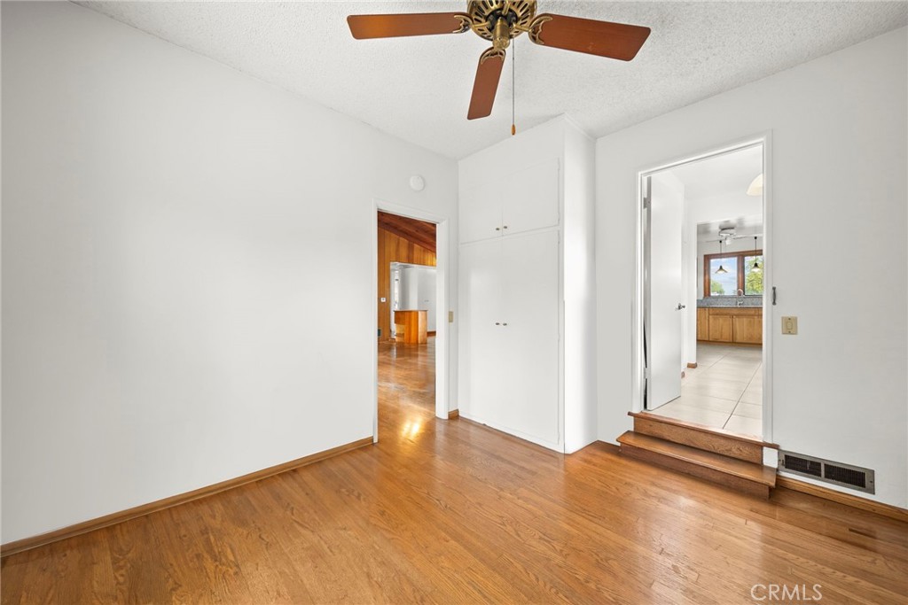 11642 Barclay