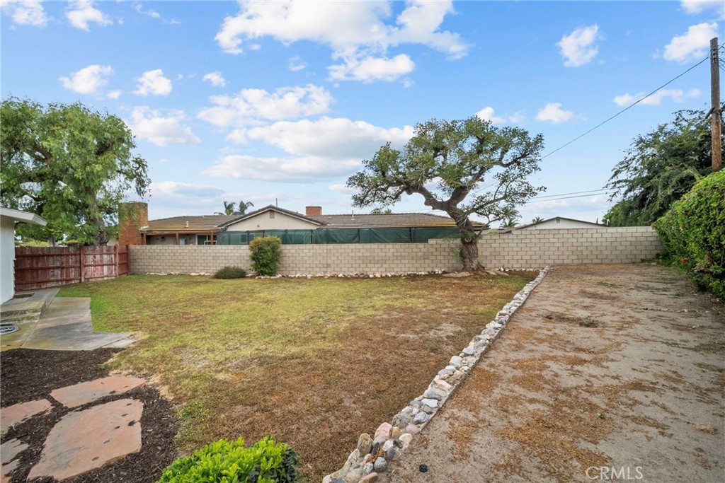11642 Barclay