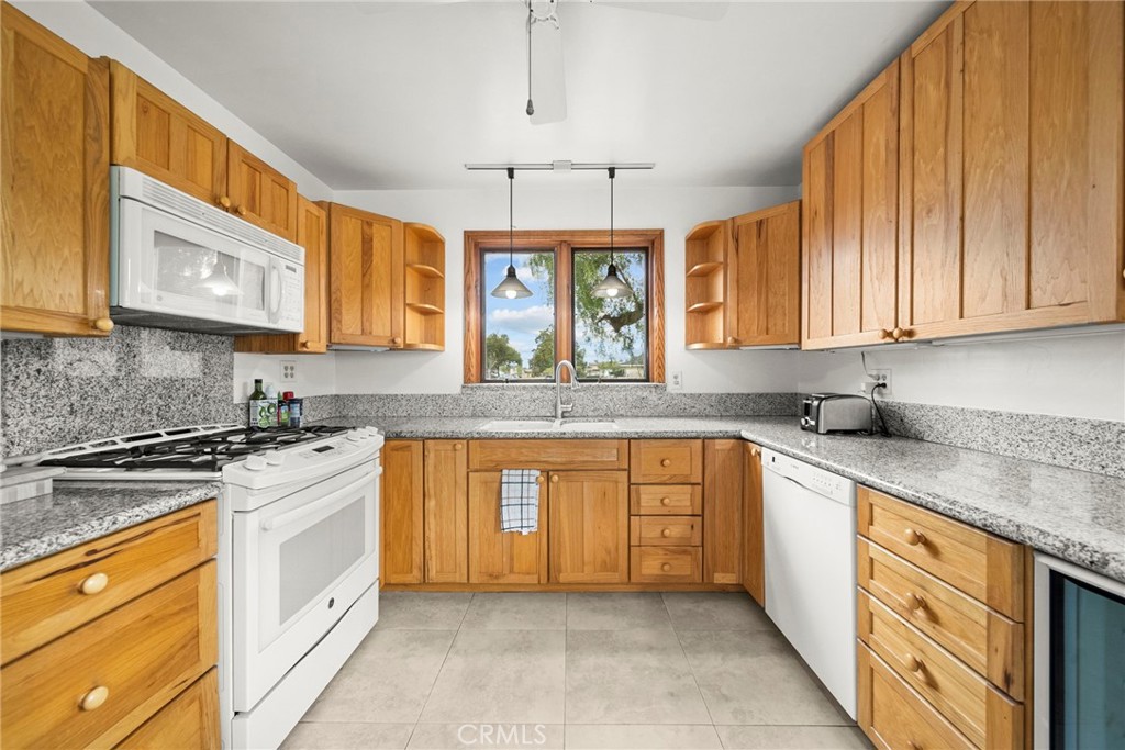 11642 Barclay