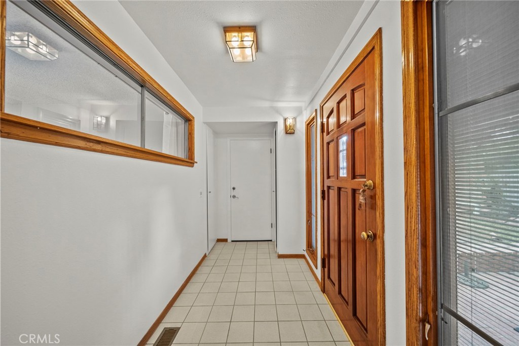 11642 Barclay