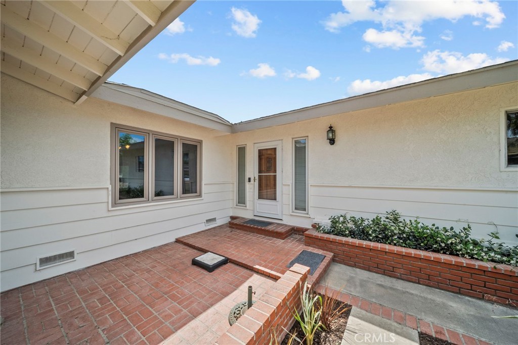 11642 Barclay