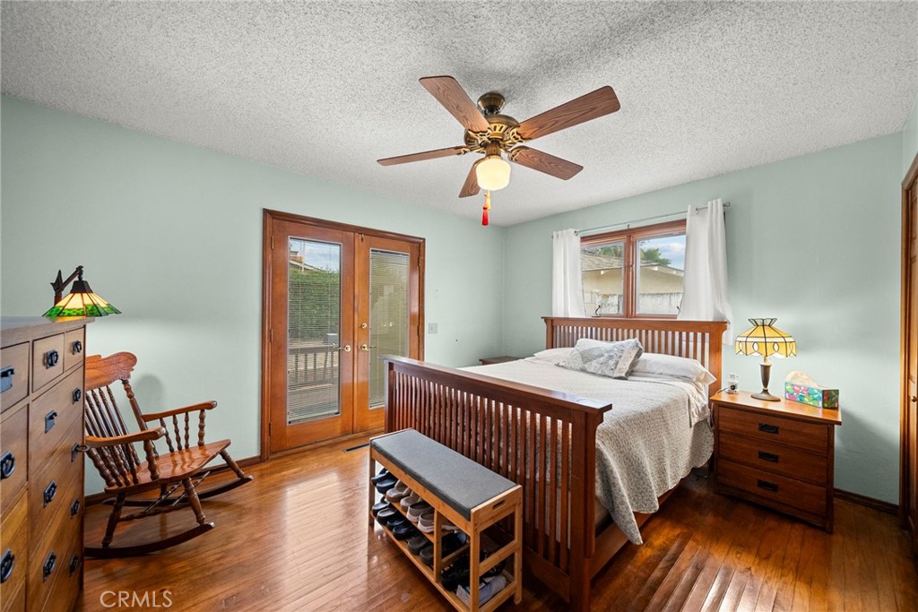 11642 Barclay