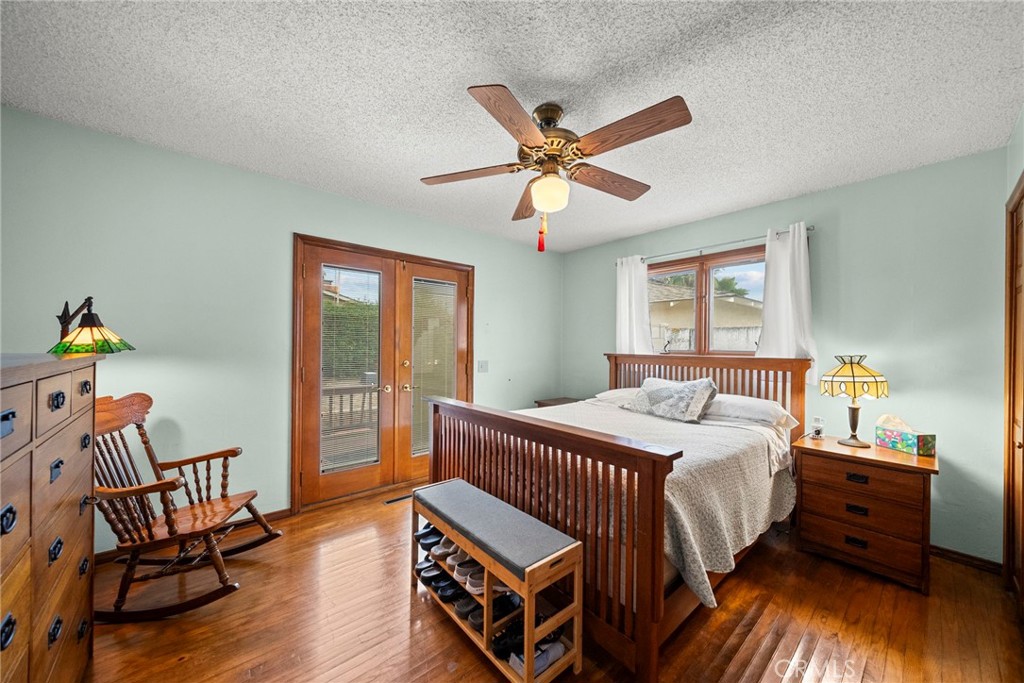 11642 Barclay
