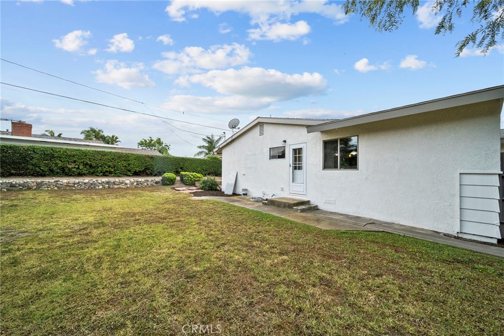 11642 Barclay