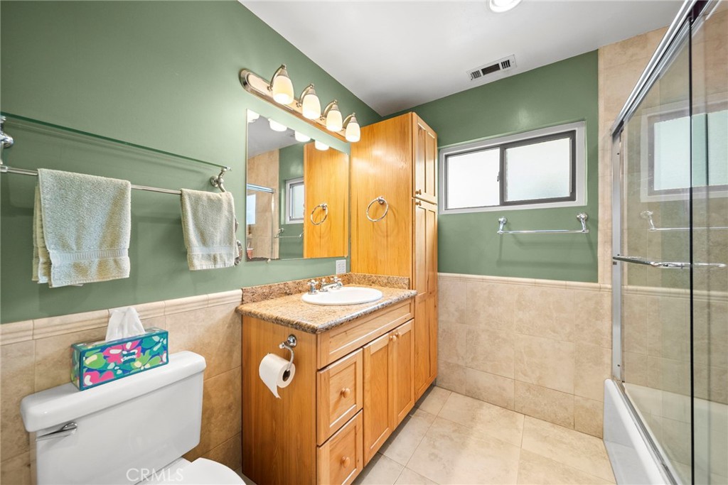 11642 Barclay