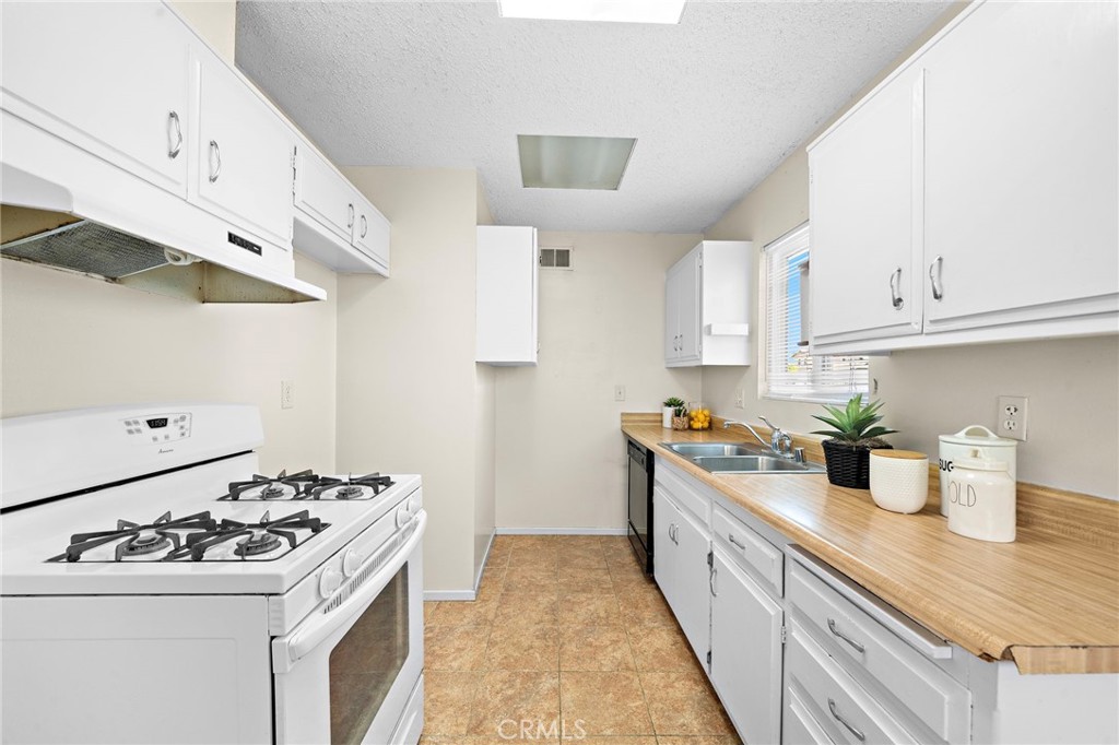 9051 Carnation Drive