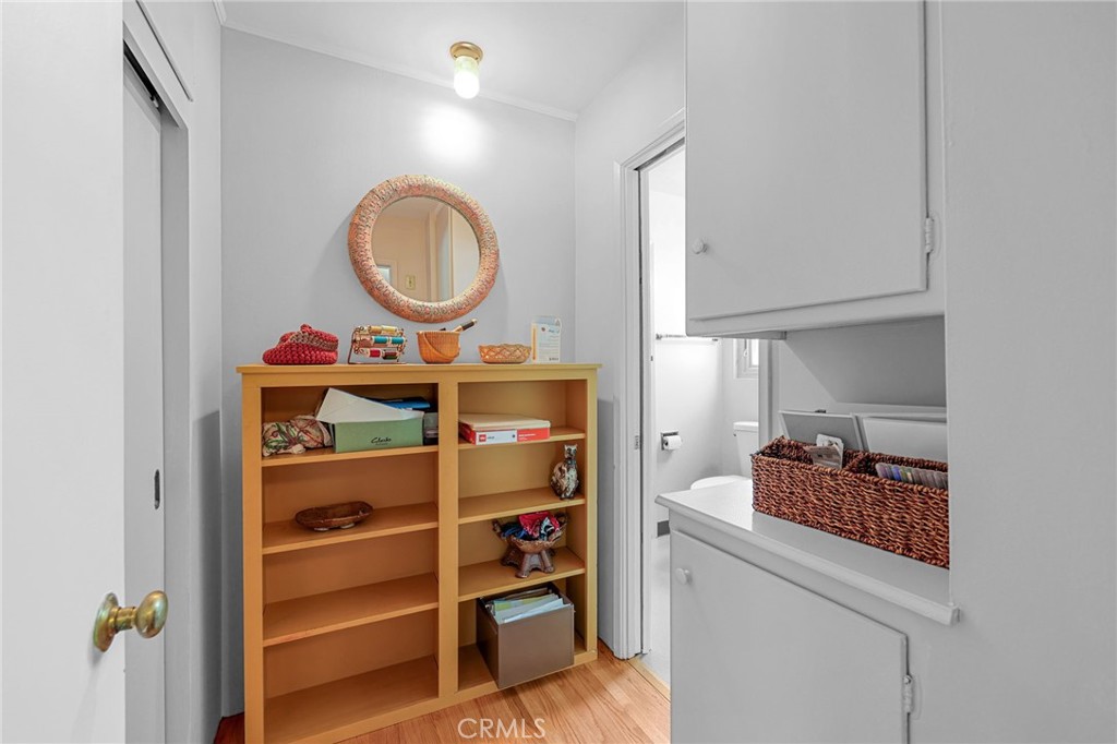5703 Freeman
