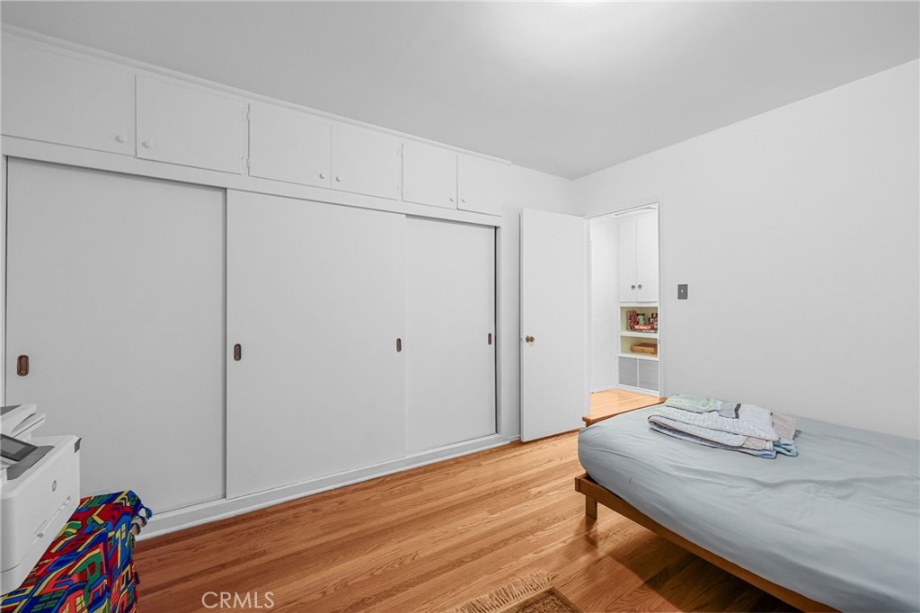 5703 Freeman
