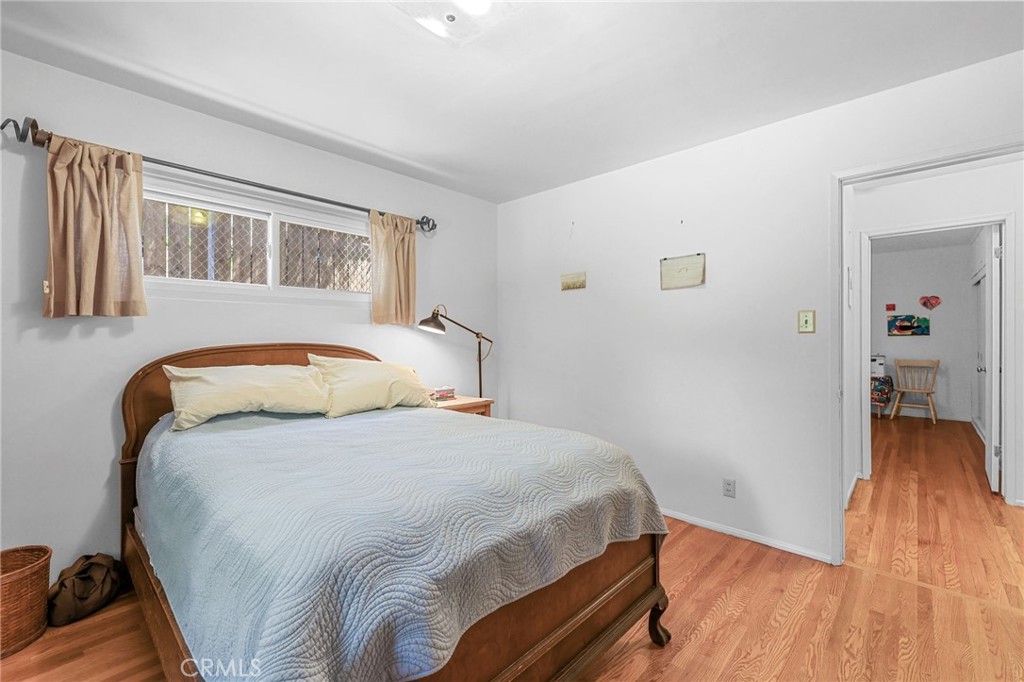 5703 Freeman