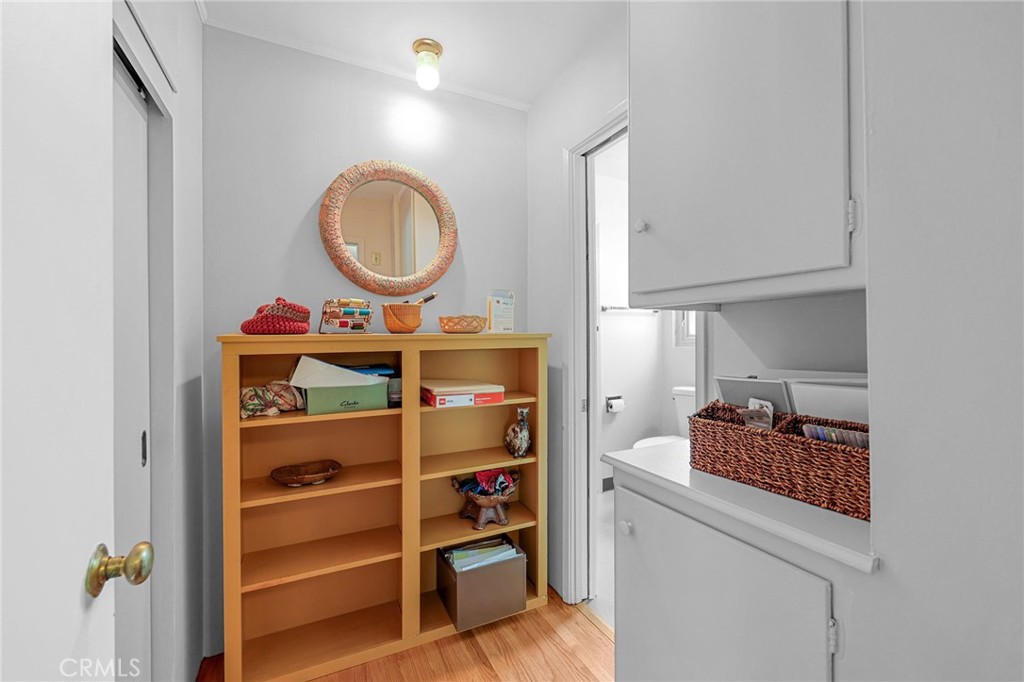 5703 Freeman