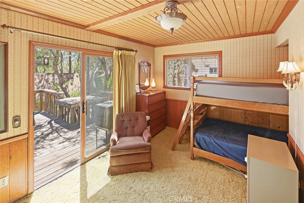 513 Cedar Ln