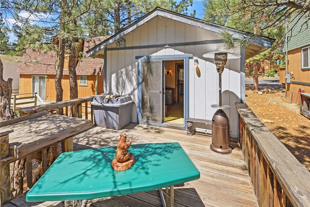 513 Cedar Ln
