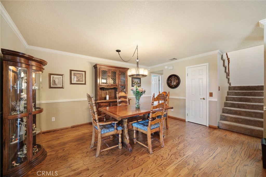 1128 W Aster