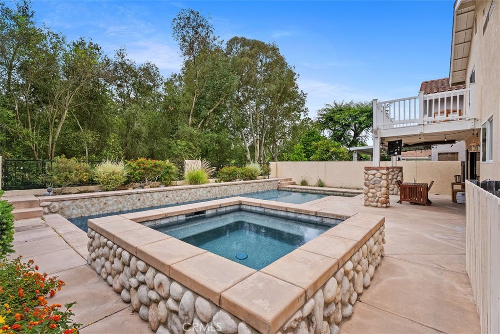 25132 Vista Serrano