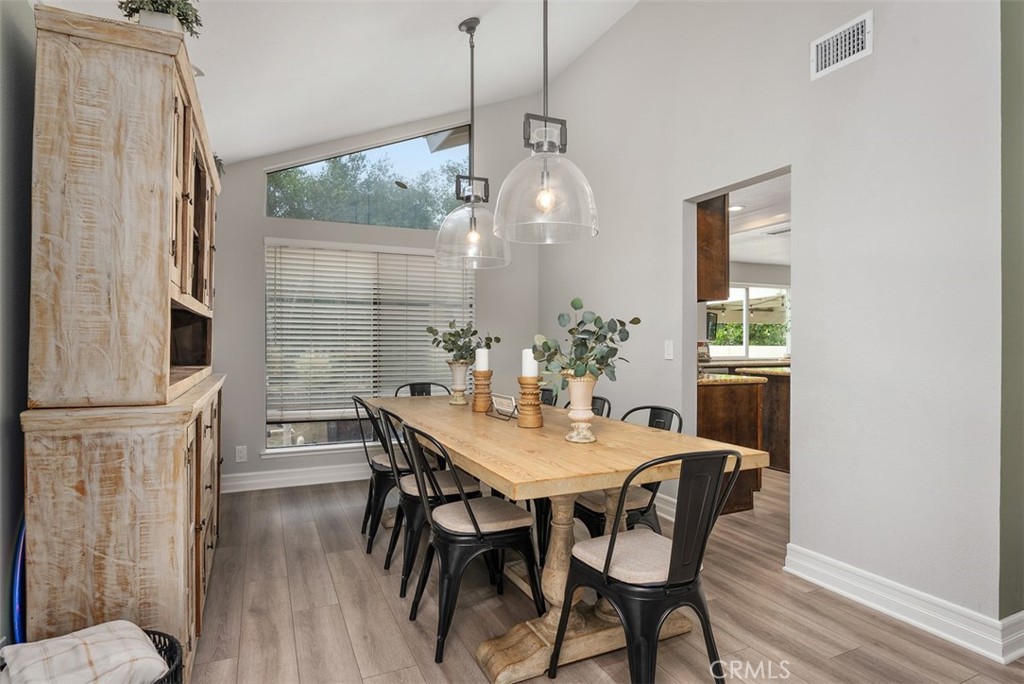 25132 Vista Serrano