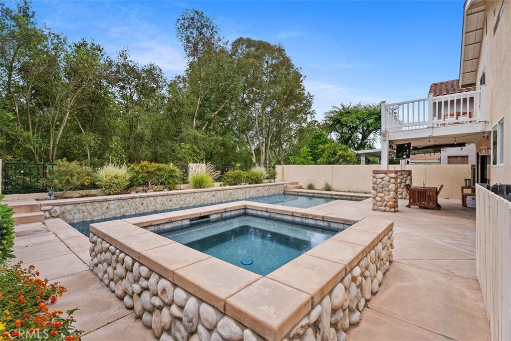 25132 Vista Serrano