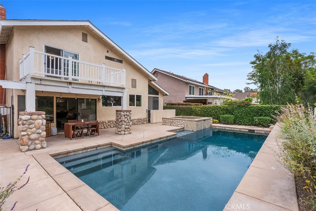 25132 Vista Serrano