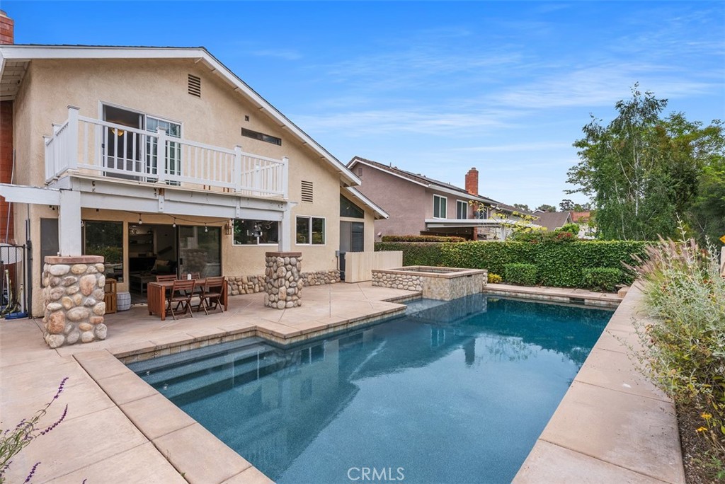 25132 Vista Serrano