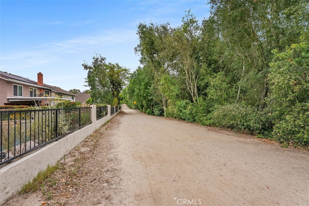 25132 Vista Serrano