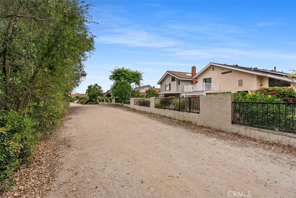 25132 Vista Serrano