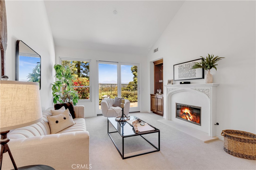 27209 Paseo Lomita