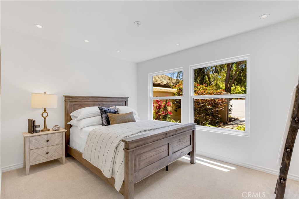 27209 Paseo Lomita