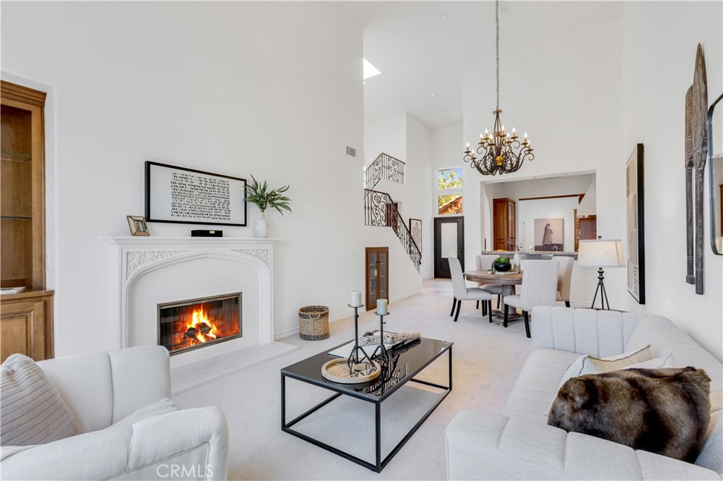 27209 Paseo Lomita