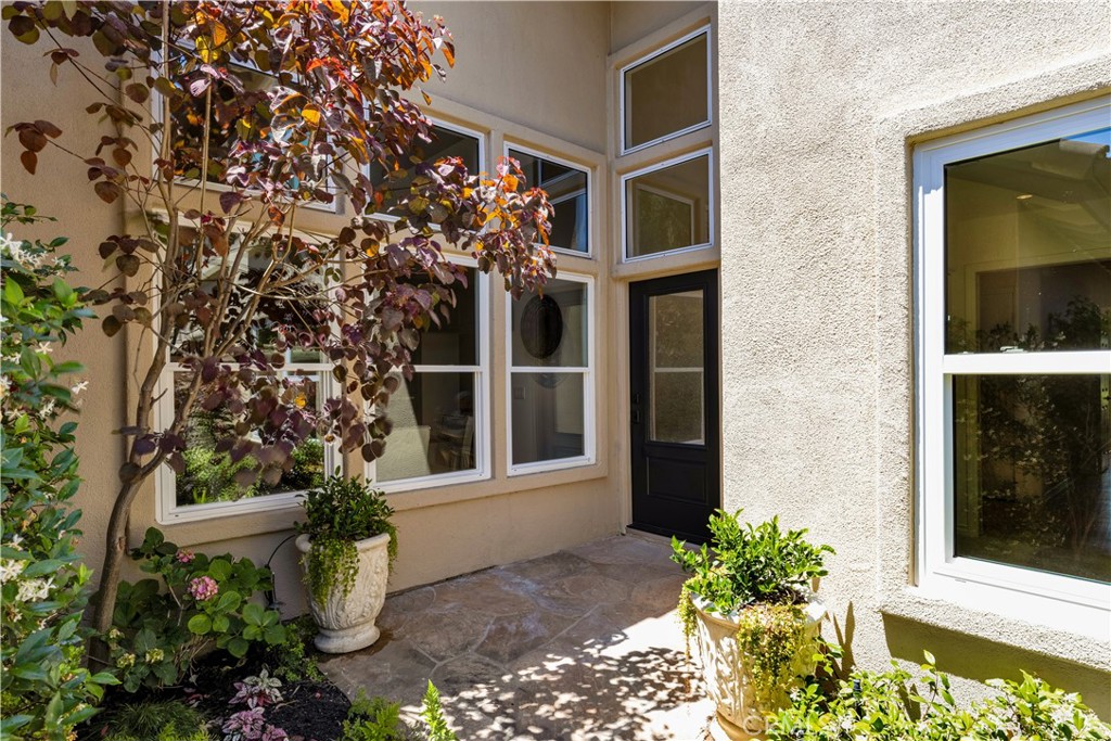 27209 Paseo Lomita