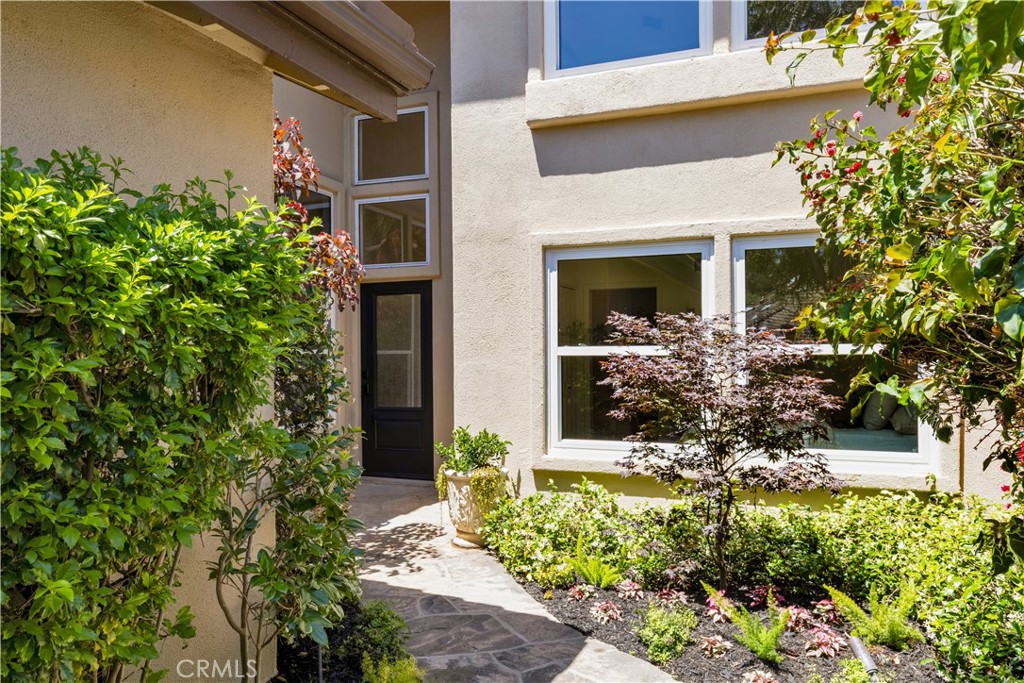 27209 Paseo Lomita