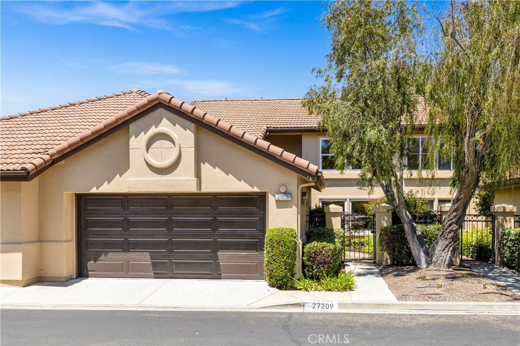 27209 Paseo Lomita