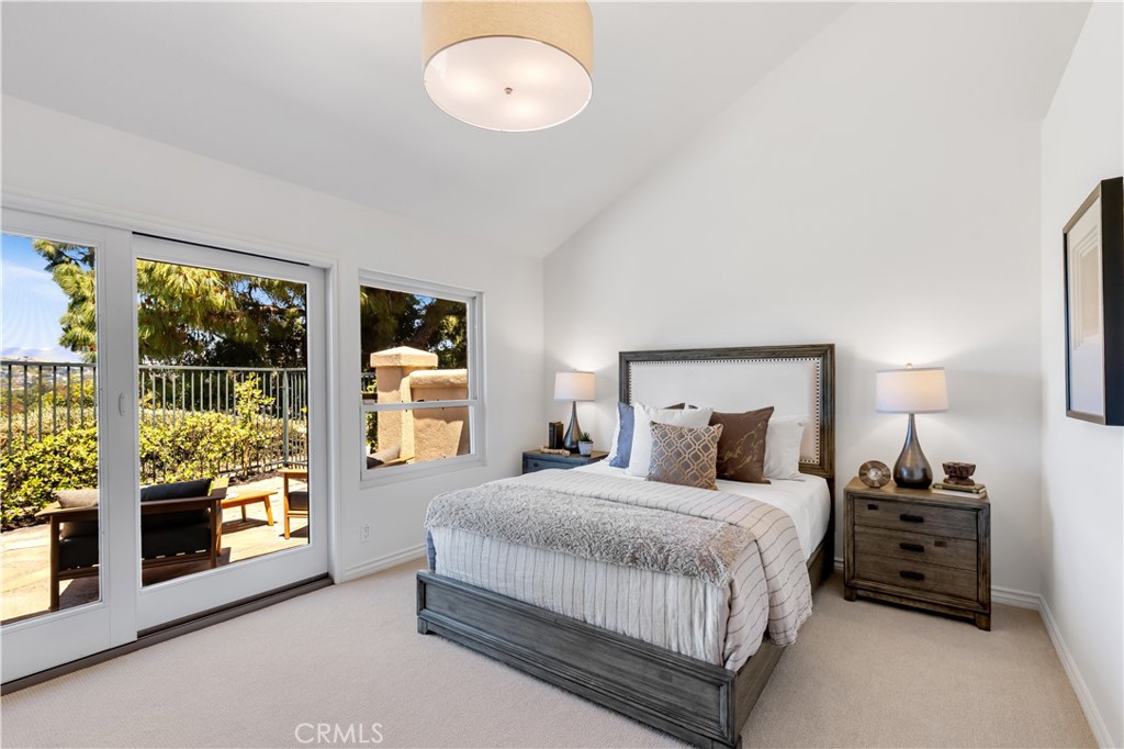 27209 Paseo Lomita