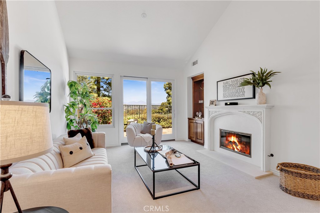 27209 Paseo Lomita