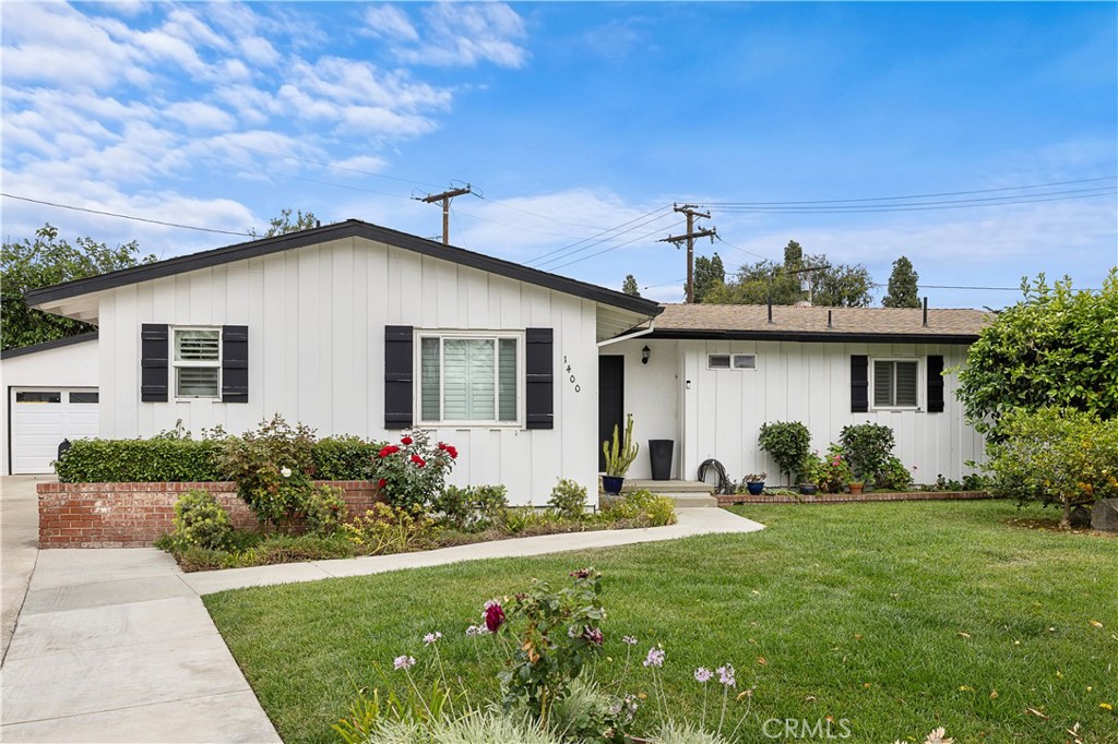 1400 W Wilshire