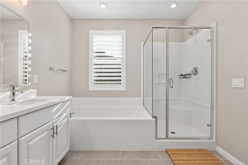 1603 Laurelwood