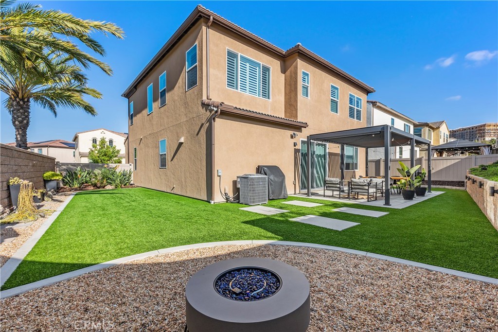 1603 Laurelwood