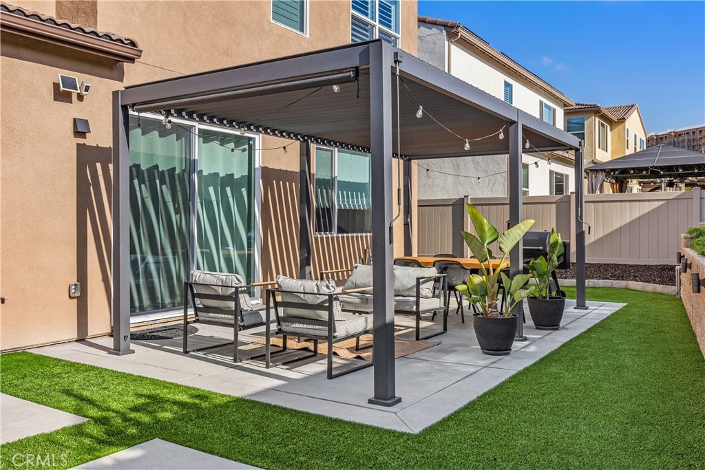 1603 Laurelwood