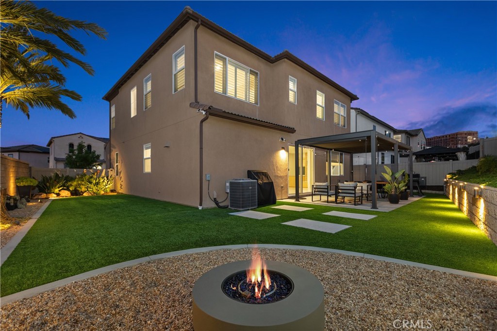 1603 Laurelwood